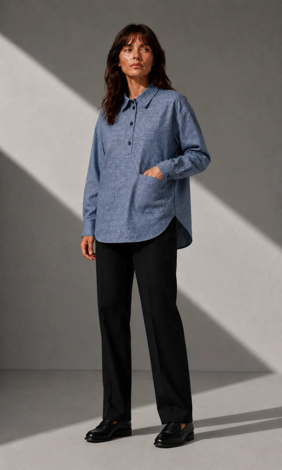 Loverboy Pullover in Navy Blue — product photo