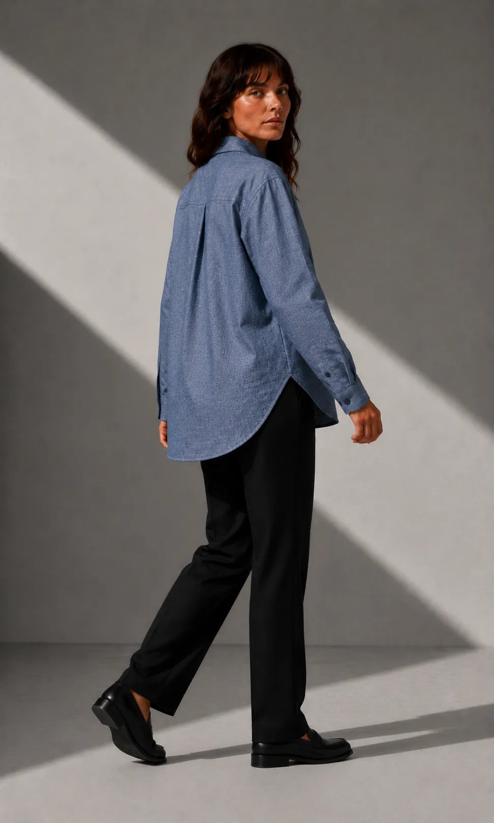 Loverboy Pullover in Navy Blue — product photo